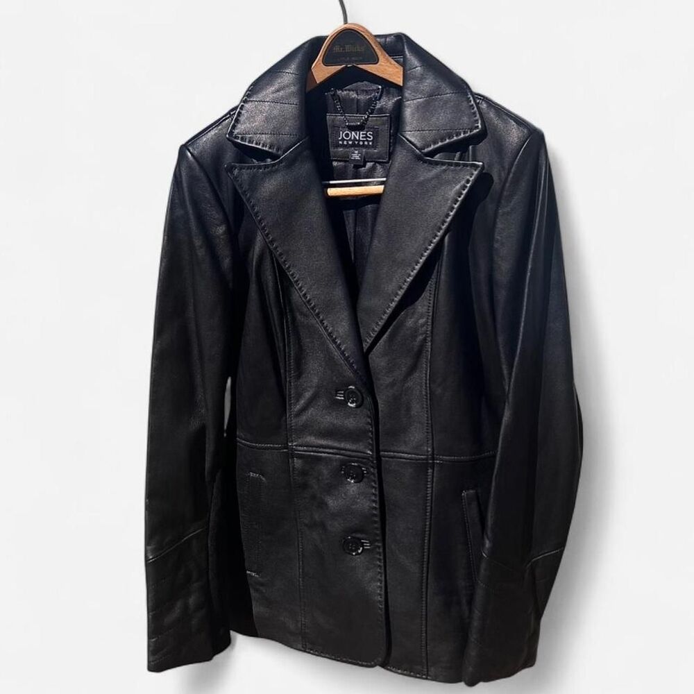 Jones New York long black leather jacket Size M womens
